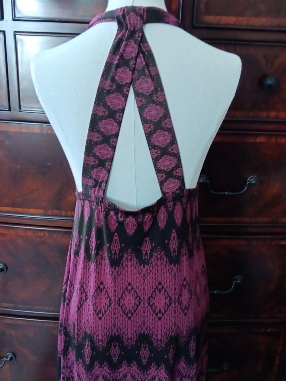Charlotte Russe Berry and Black Halter Ikat Dress - Picture 4 of 7